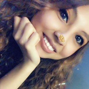 Meet your Posher, Ana